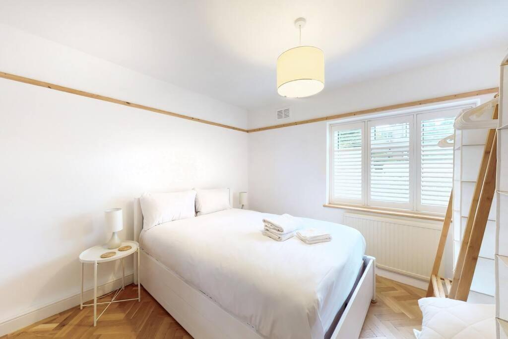 Stunning 2 Bed Flat In Richmond Apartamento Saint Saint Kew Exterior foto