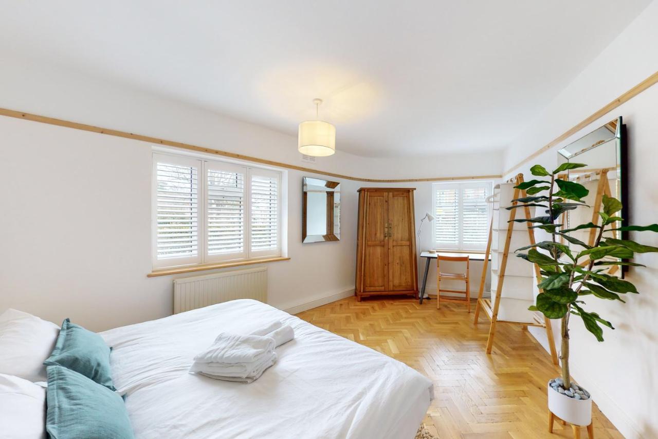 Stunning 2 Bed Flat In Richmond Apartamento Saint Saint Kew Exterior foto